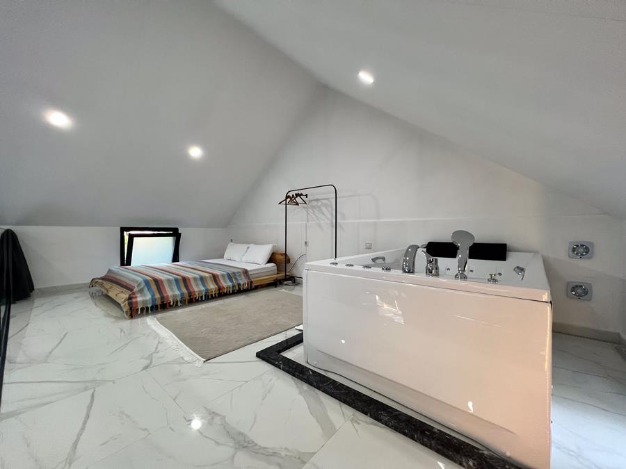Sapanca Srn Suit Bungalov