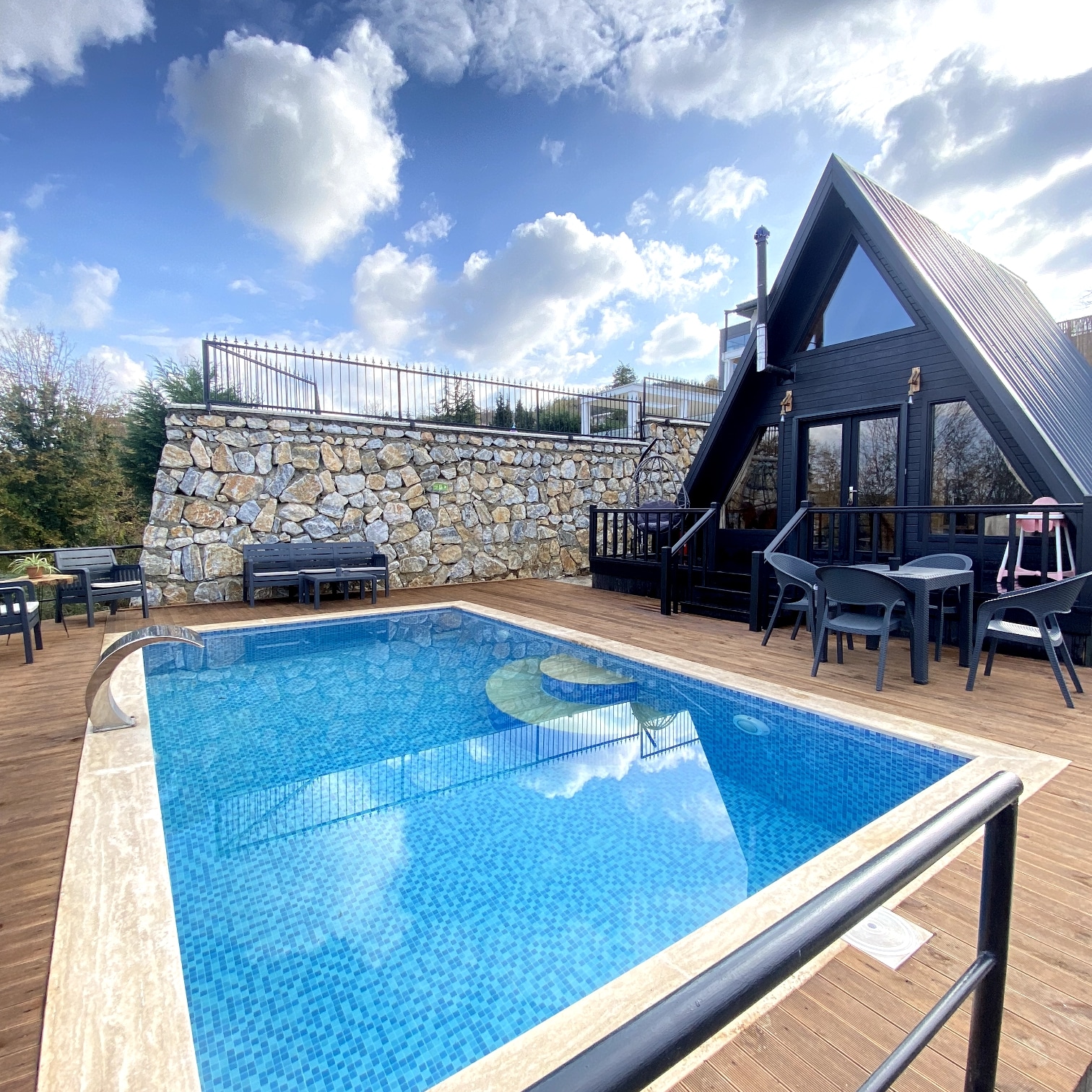 Sapanca Brown Wooden Bungalov