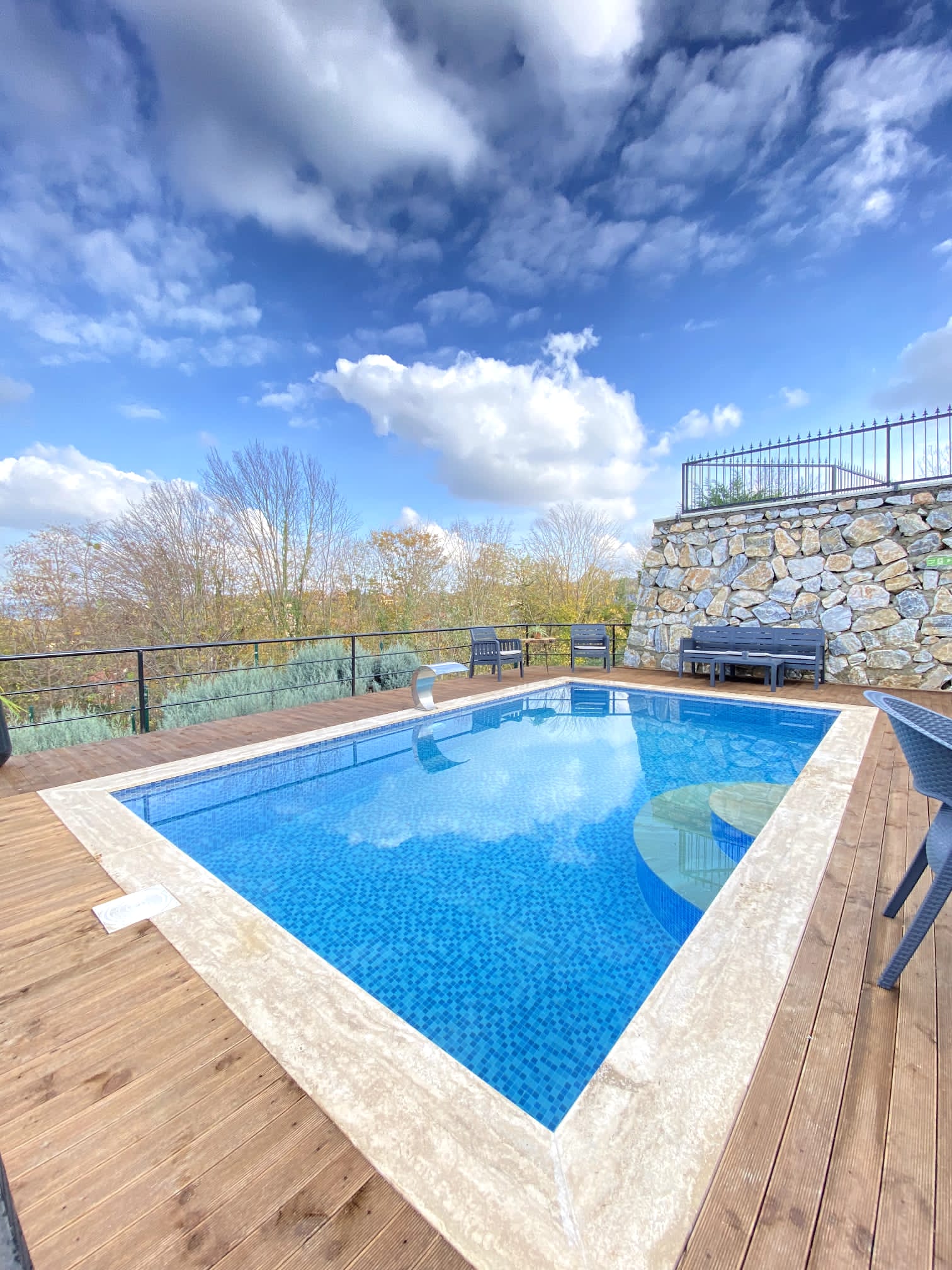 Sapanca Brown Wooden Bungalov